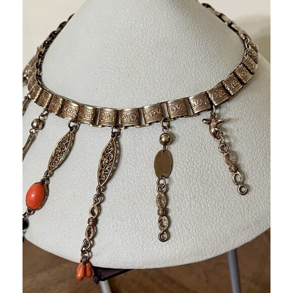 VTG 60s’ Victorian Revival Gold Tone Graduated Charm Choker Necklace Regency - Picture 4 of 12